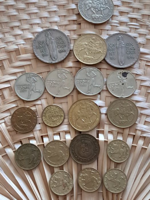 Стари български монети