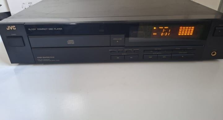 Cd player JVC XL V311 in stare perfecta