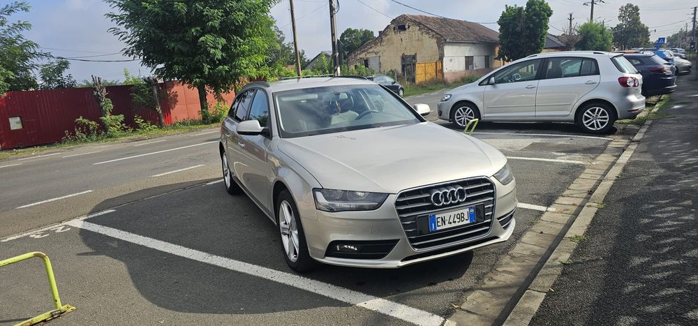 AUDI A4, an 2012