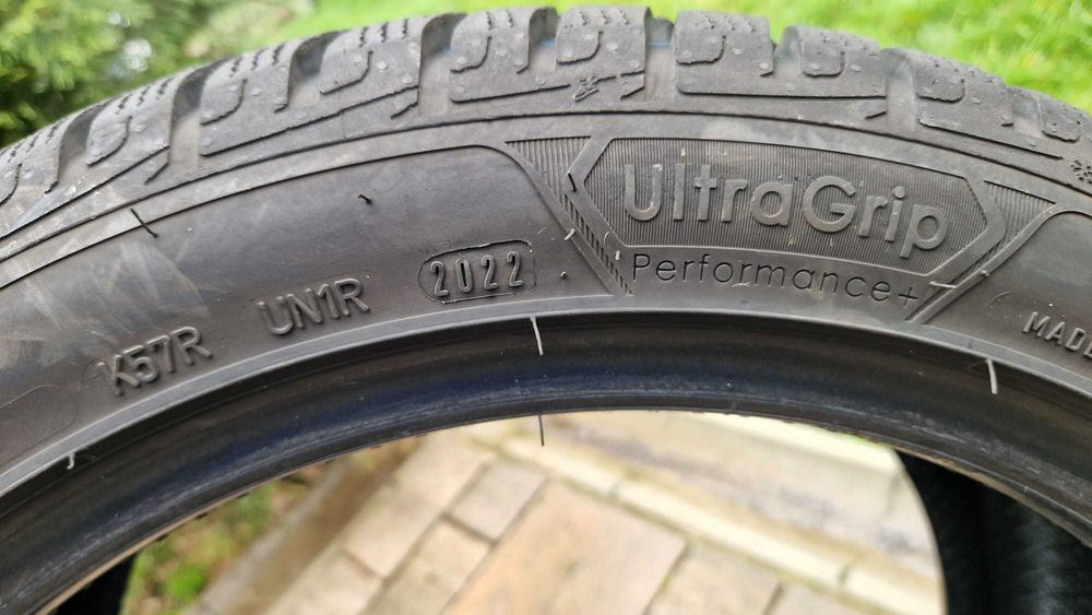 Anvelopa iarna 225 45 R 17 Goodyear