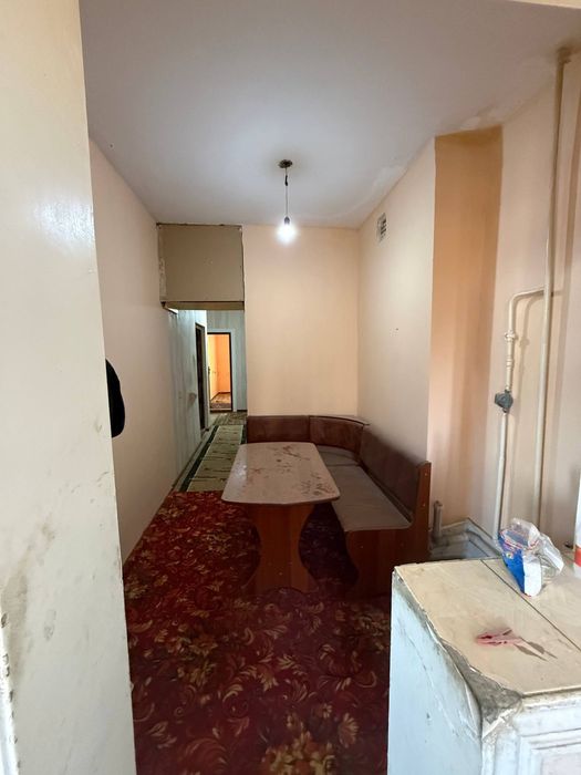 2 xonali kvartira sotiladi