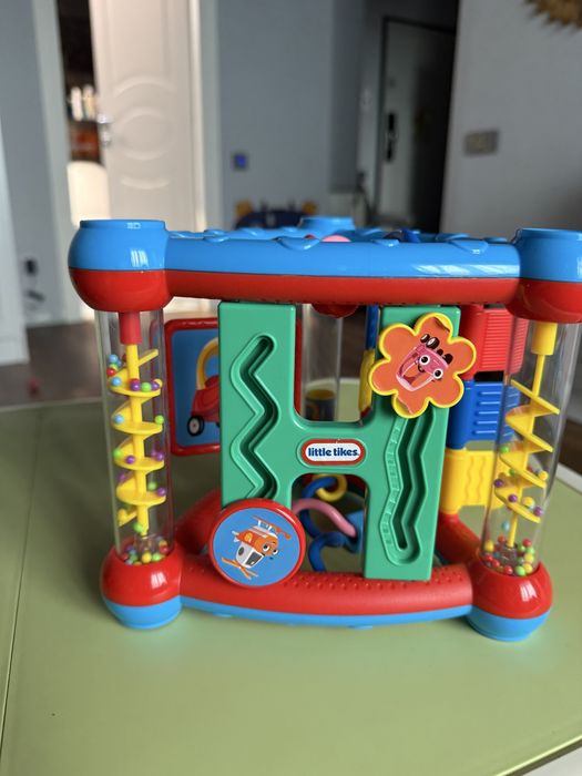 Triunghi interactiv cu activitati bebe