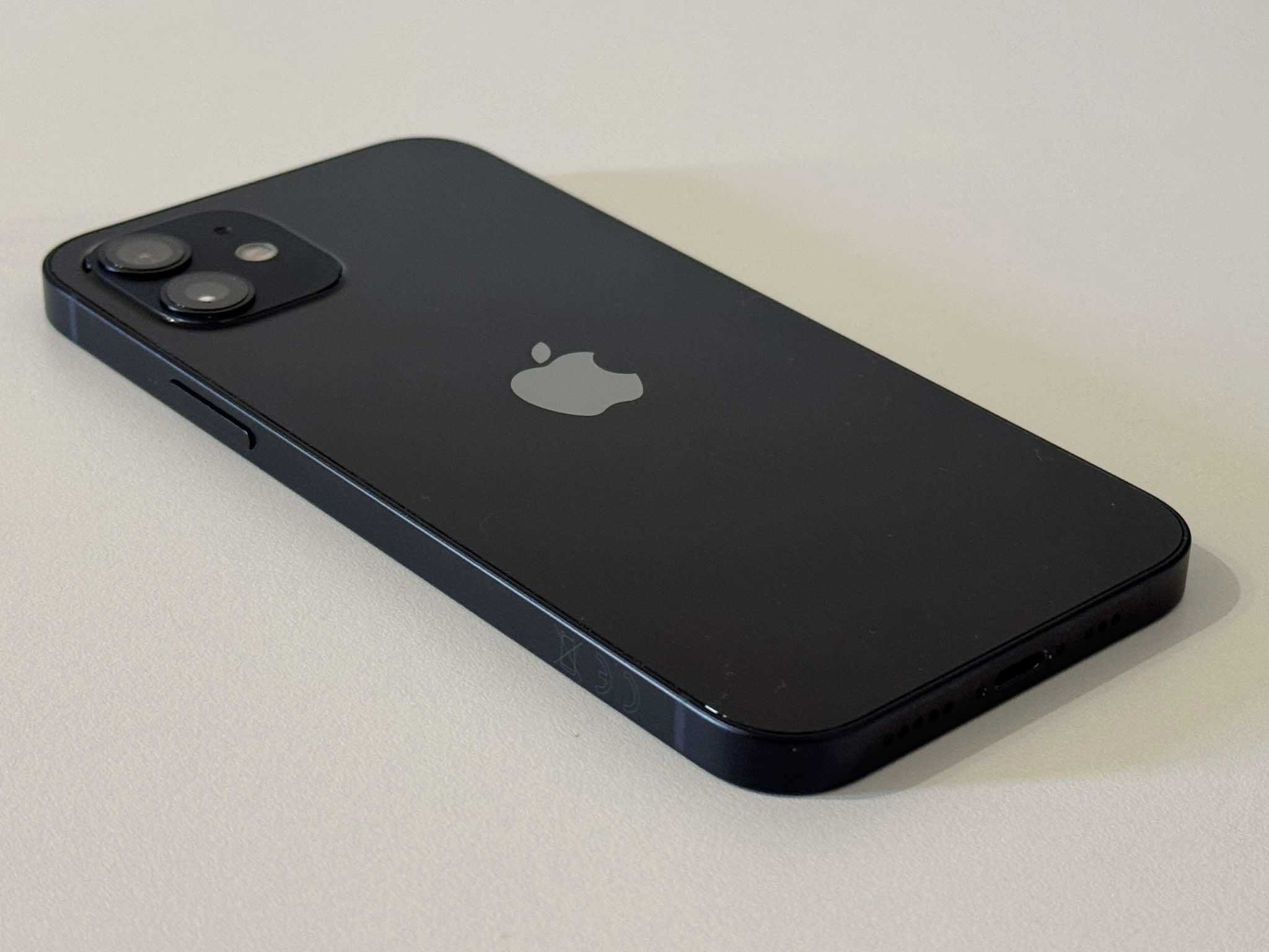 Бартер! iPhone 12 Black (Черен) 87% Батерия.
