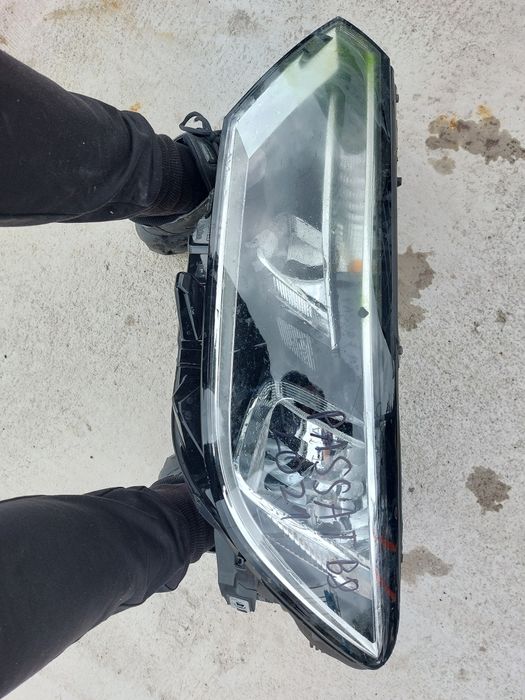 Ляв фар VW PASSAT B8 2021г.