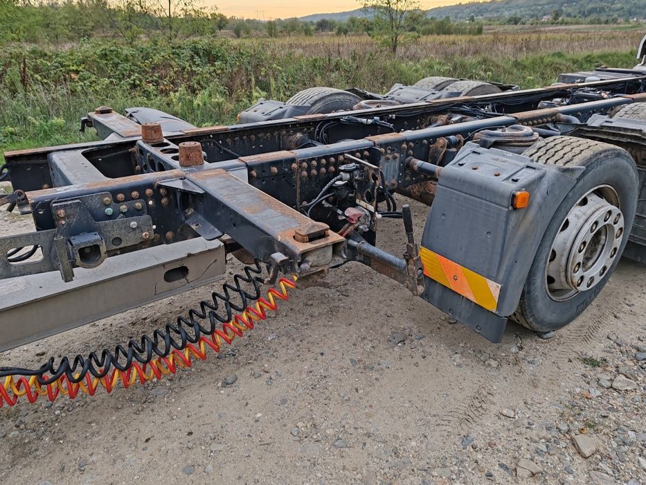 Se vinde camion tandem bdf 2011 și remorca 2013 folosit pentru apicult