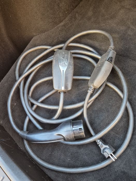 Tesla Mobile Connector 5м. 3.7KW