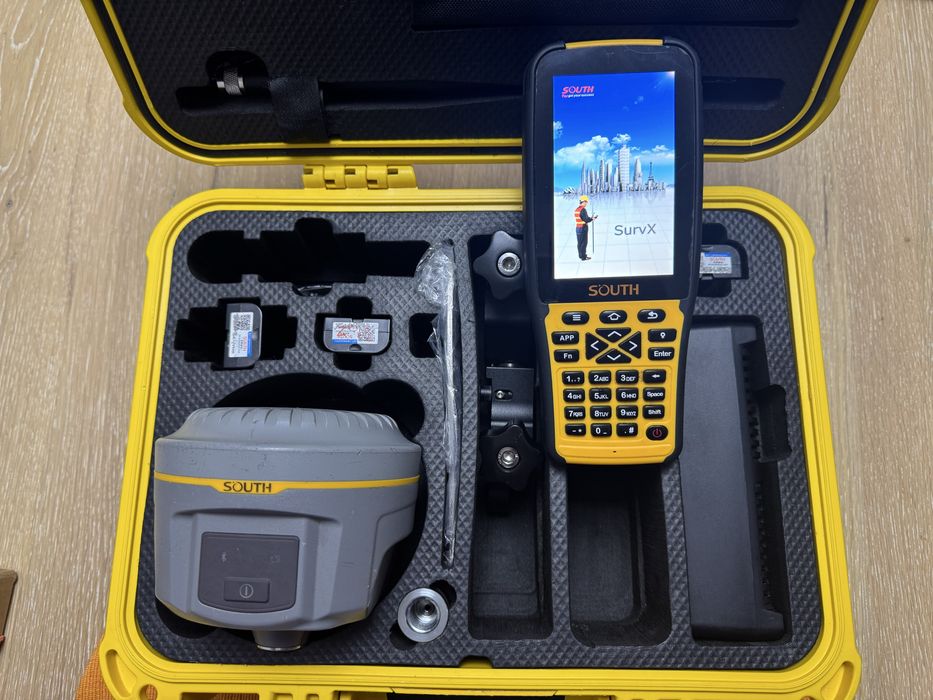 Rover GNSS RTK South Galaxy G1C (692 canale), carnet de teren South H5