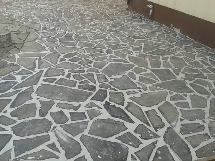 Piatra naturala de munte si montaj