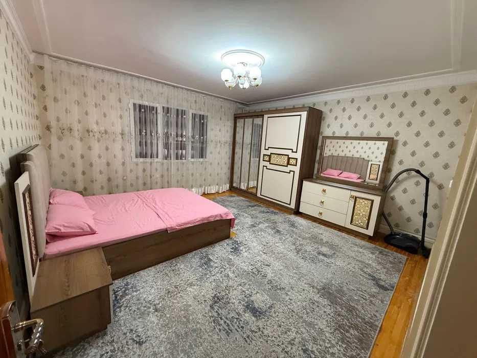 Чиланзарский район банковский дом 5/1/4 120кв.м метро Новза