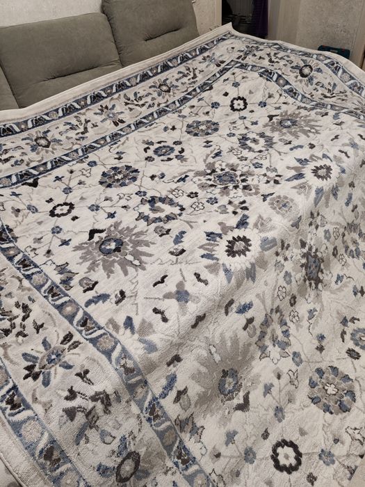 Палас новый  2.5*4