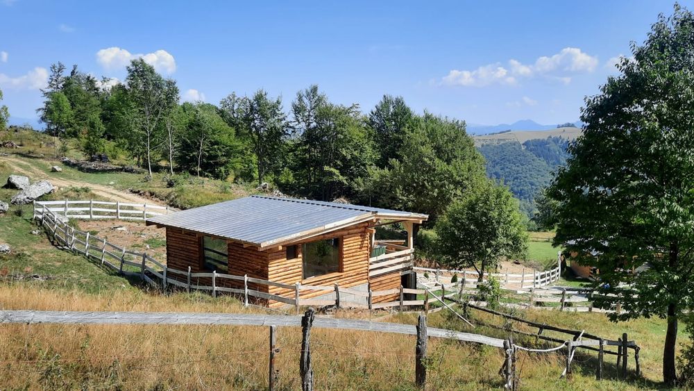 Cabană de închiriat cu ciubăr Himalaya Lodge în inima munților Apuseni