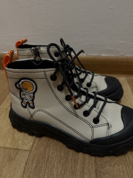 Обувь для осень ботинки