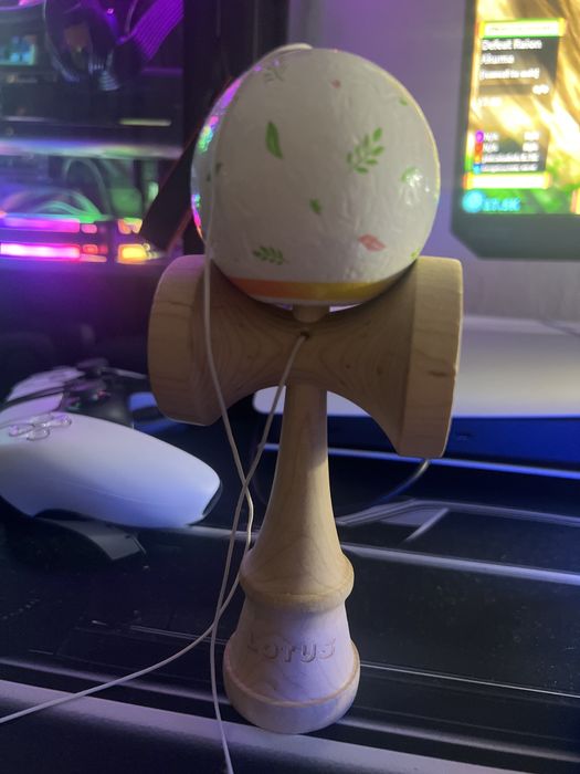 Vand kendama lotus sacred