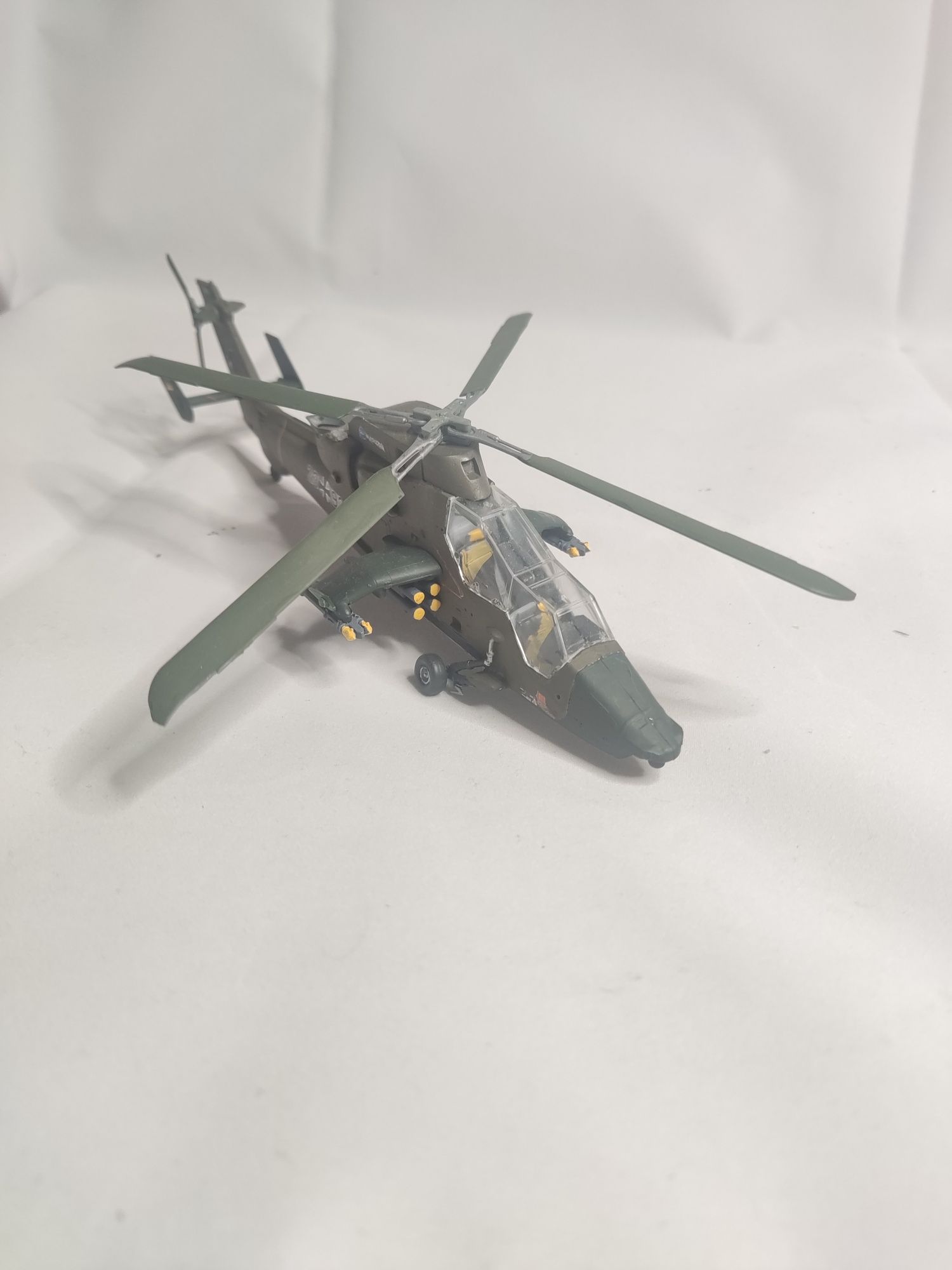 Хеликоптер играчка