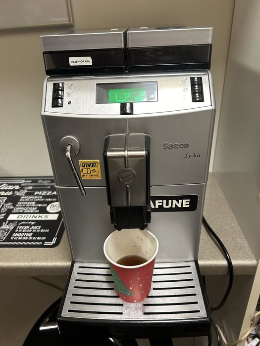 Espressor de cafea boabe Saeco Lirika