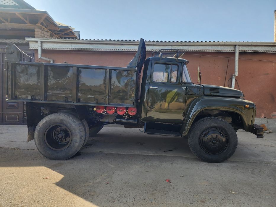 Zil kvadrat Samosval