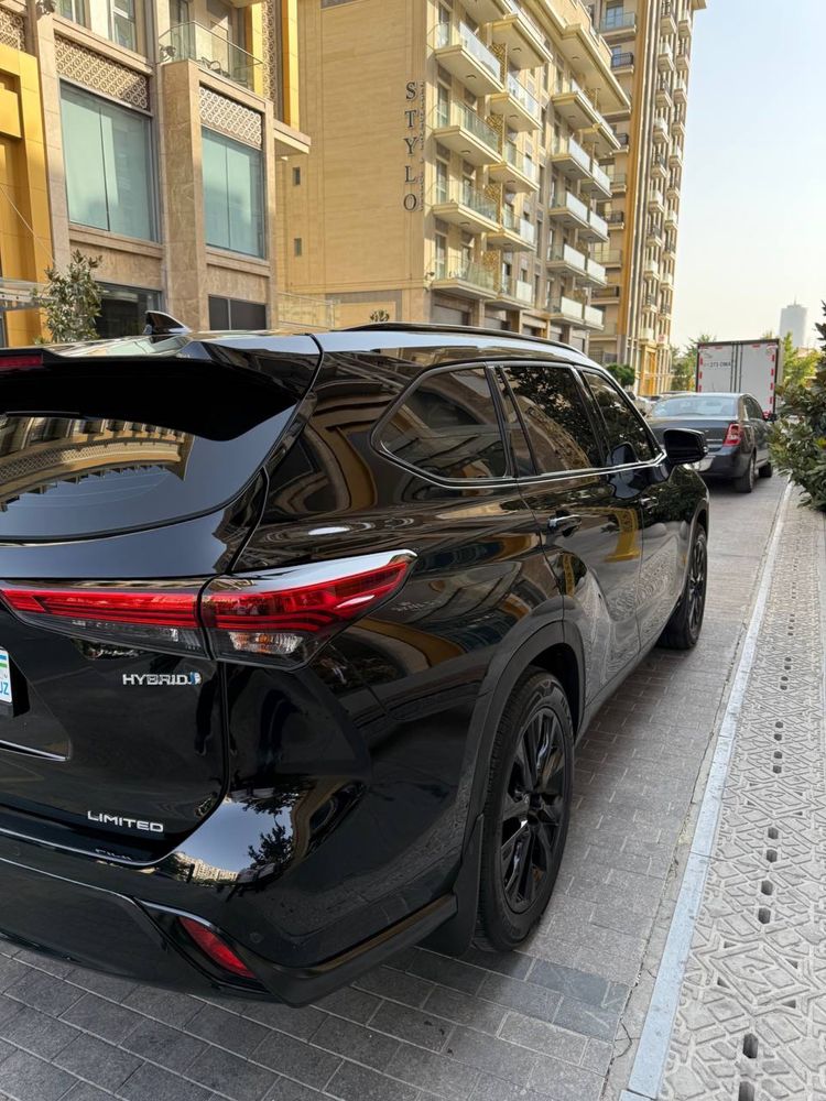 Продаю Toyota Highlander Hybrid 2021 / Full Black Piano / Максималка