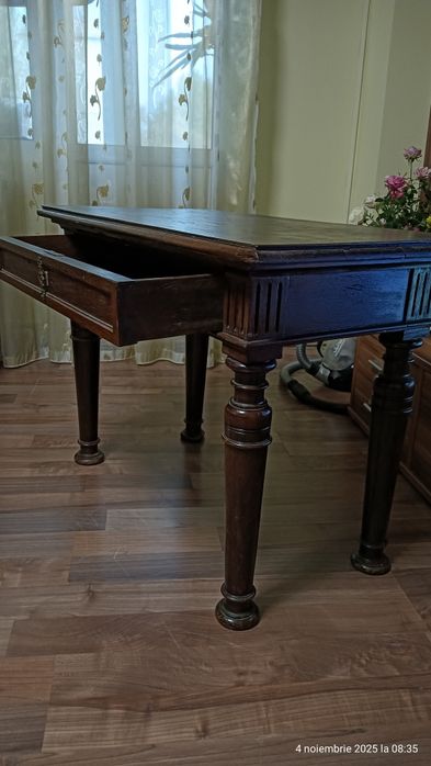 Măsuță lemn masiv