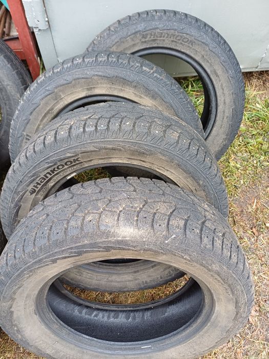 Продам зимние шины б/у 225/65/17