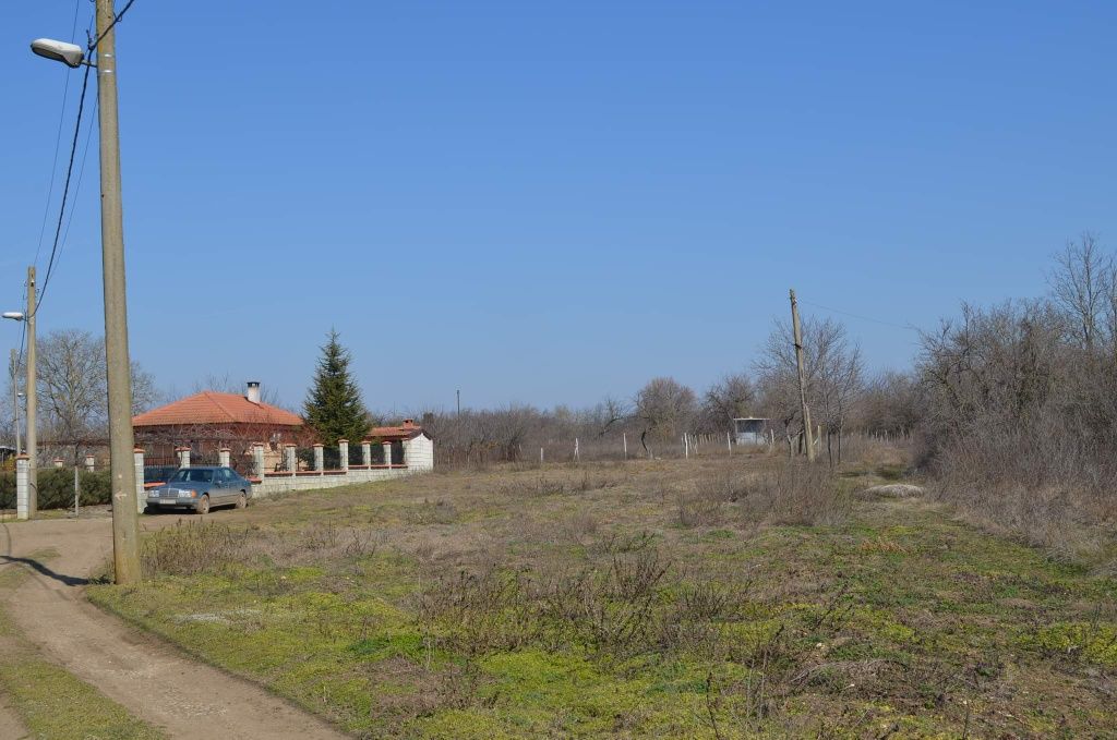 Парцел в гр.Каварна в местността старите лозя