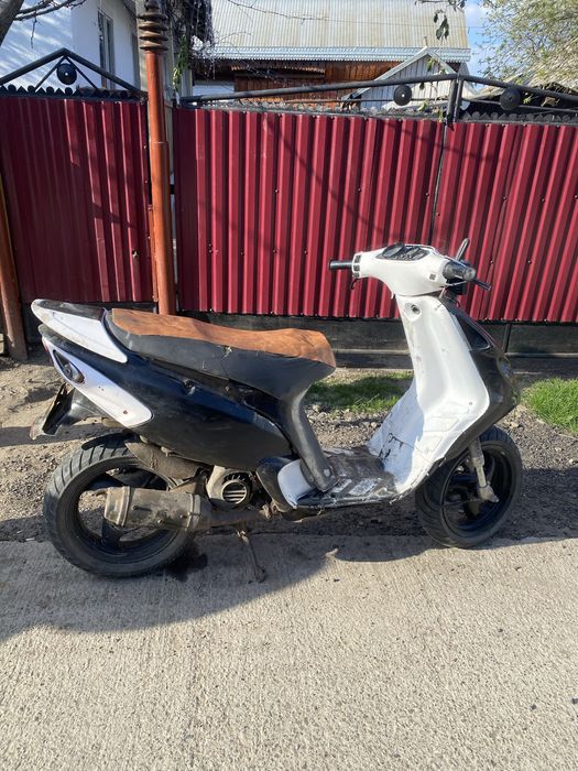 Vând scuter piaggio 49cc