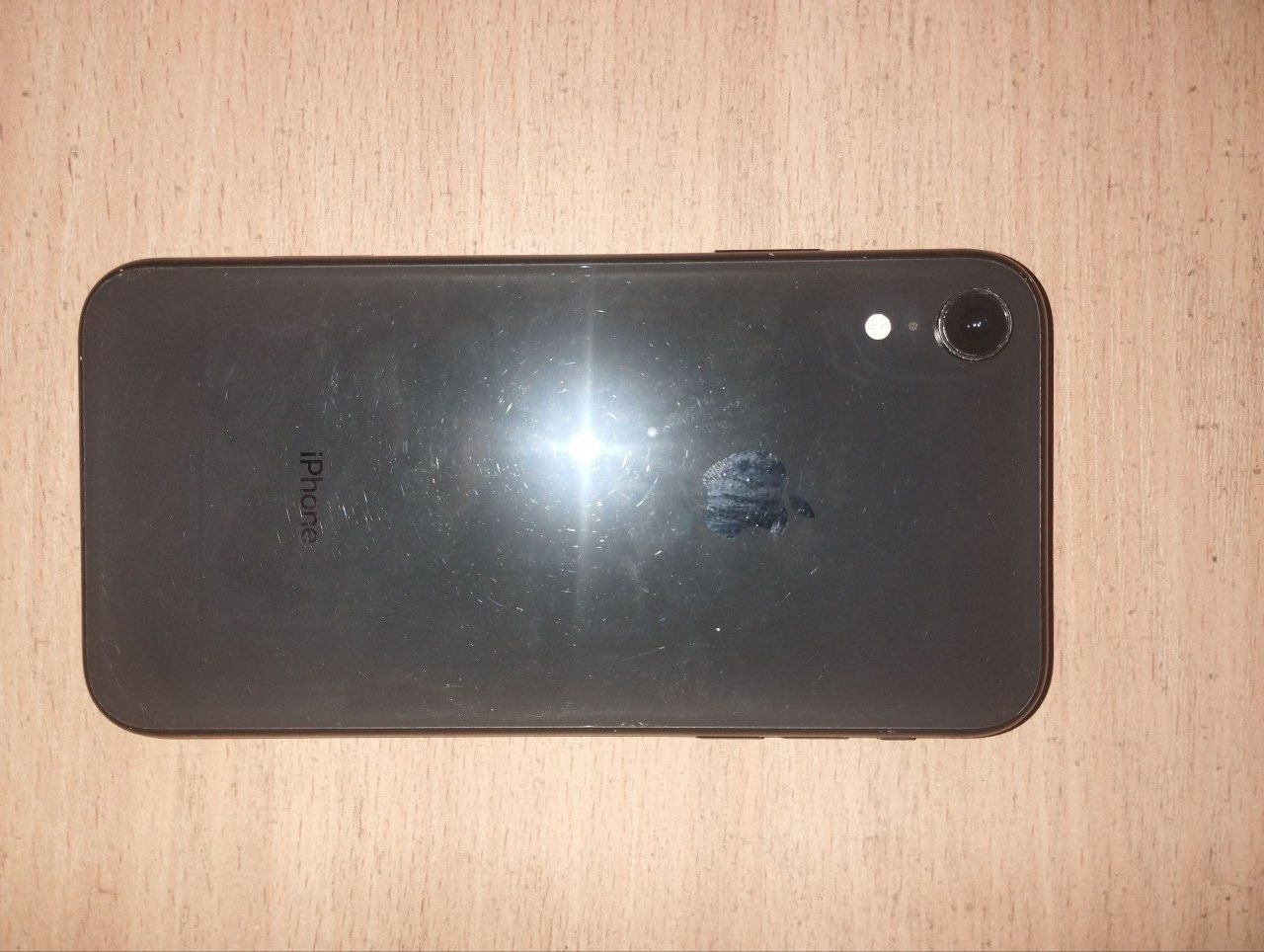 Iphone xr sotiladi/ 128 Gb/ 300 minli rasxodi bor ekranga