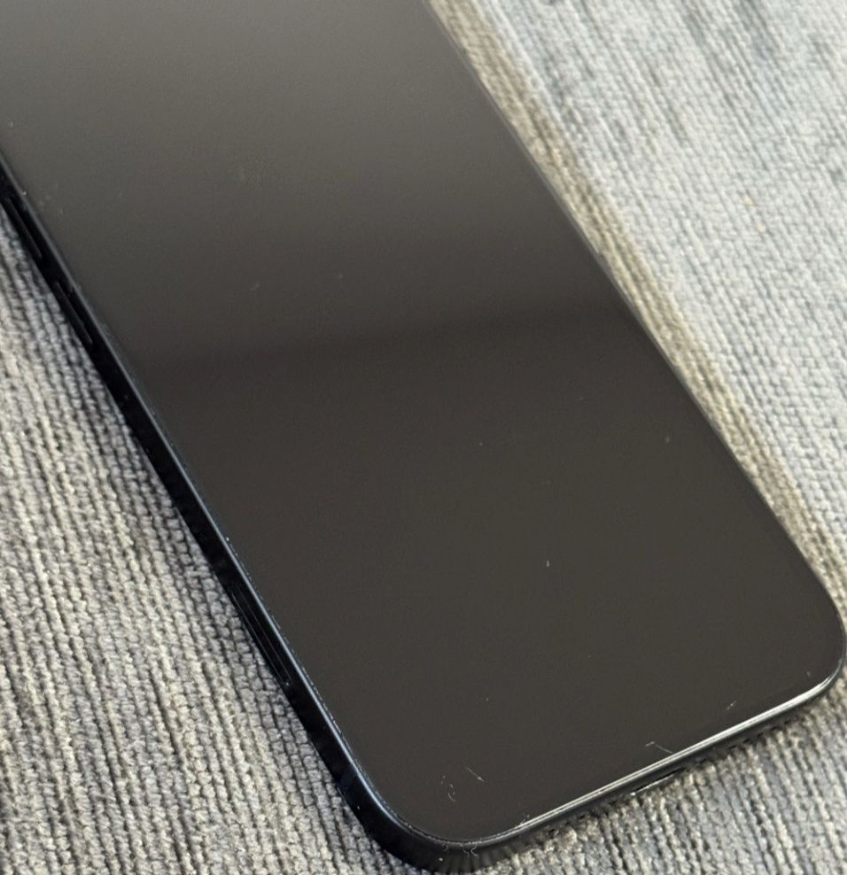 256GB iPhone 15 ЗОРА Гаранция 2025г. Black / Черен