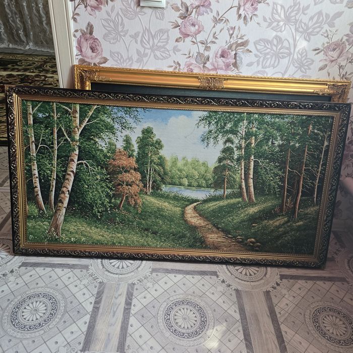 Продаю 2 картины. С природой и розами. В рассрочку.