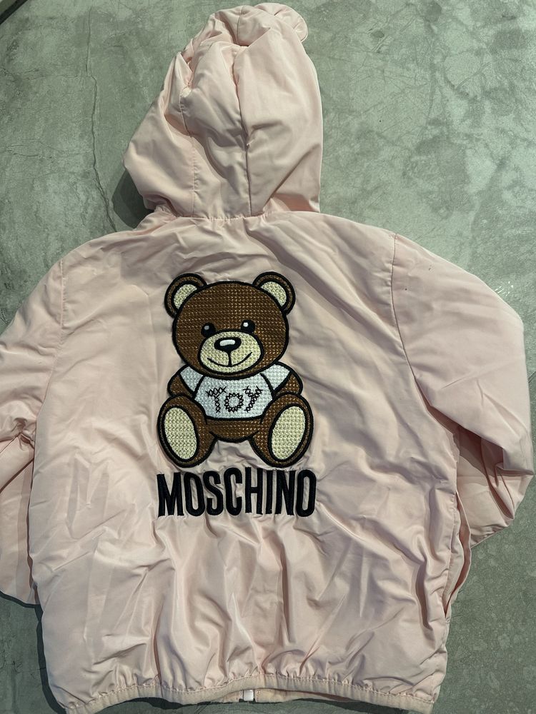 Яке детско moschino 3г