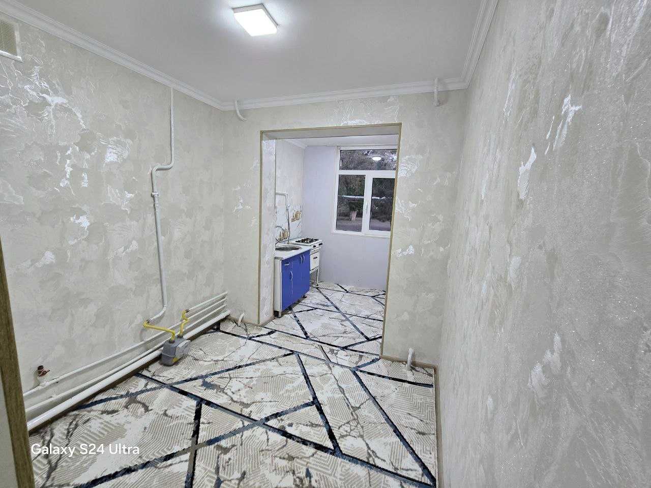 Продаётся 2х комн квартира на 1 этаже Ор-р  Мегамаркет Пиридастгир