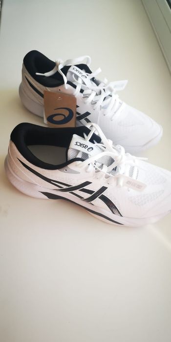 Волейбол. кроссовки Asics