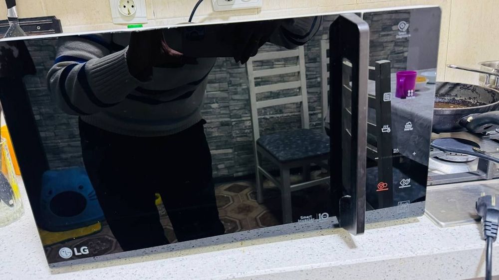 Срочно нужна продавать хороший микроволновка отличный работает