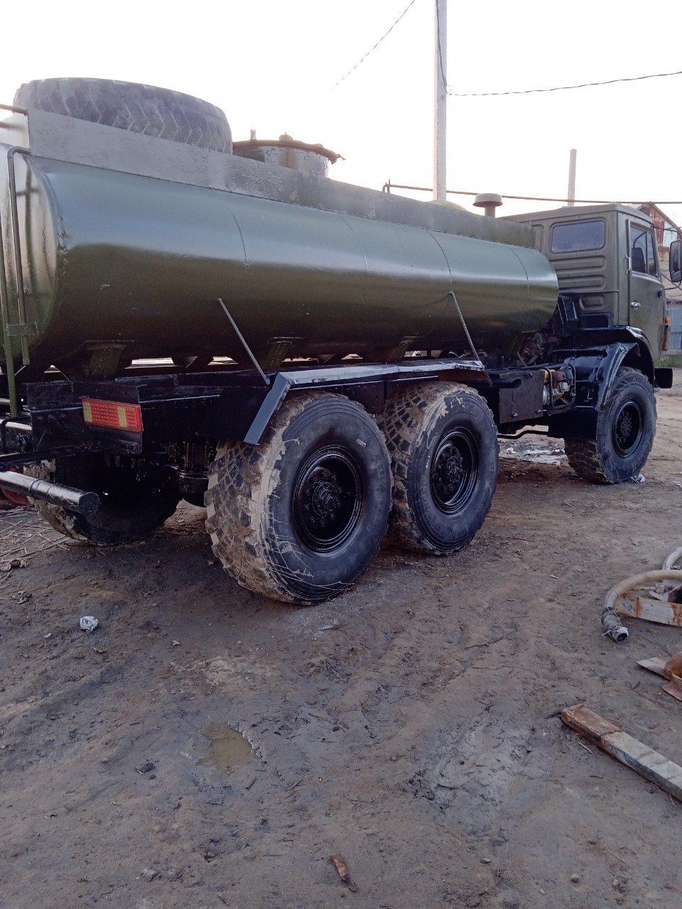Камаз 4310 вездиход водовоз бензавоз плашадка