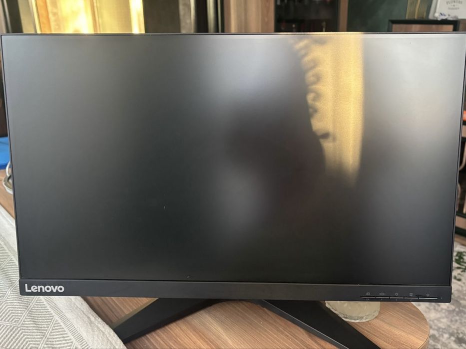 vand monitor lenovo g 25-10 Gaming