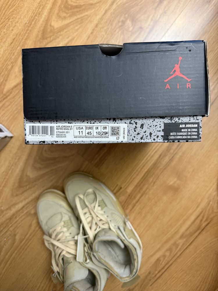 Air Jordan 4 (45)