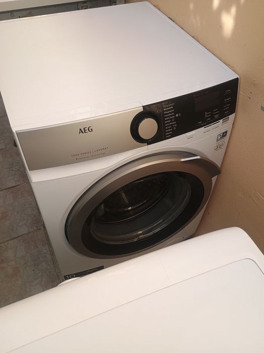 Mașină de spălat rufe clasa AA ++ AEG serie 7000