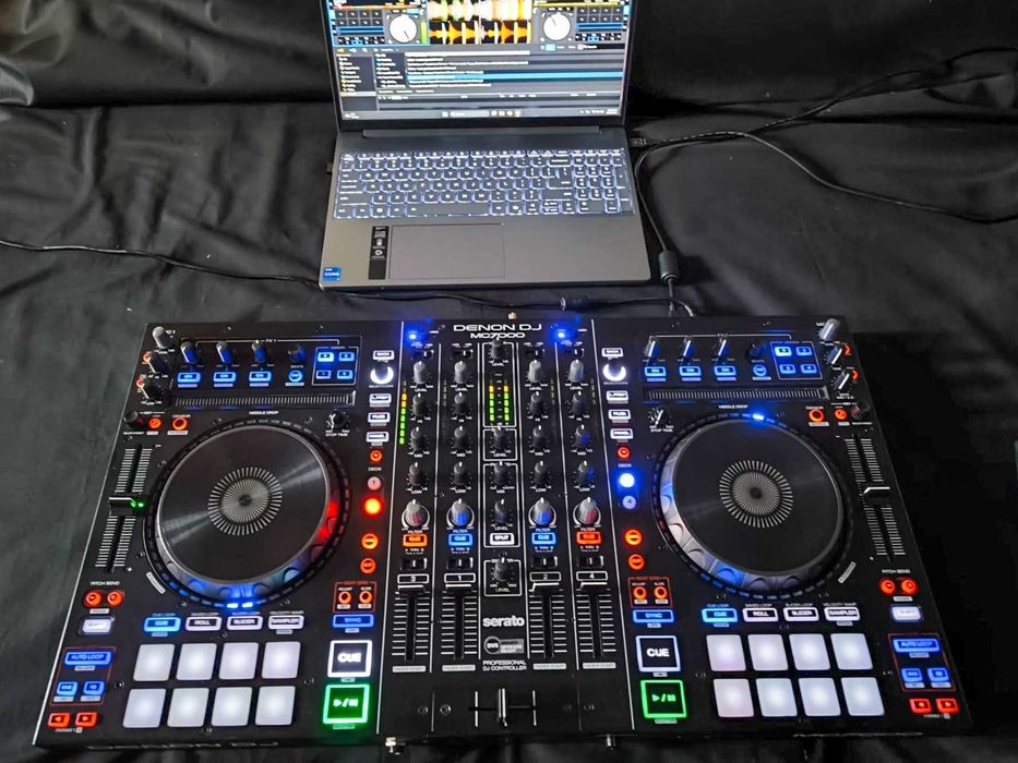 Consola DJ Denon mc 7000 mc7000