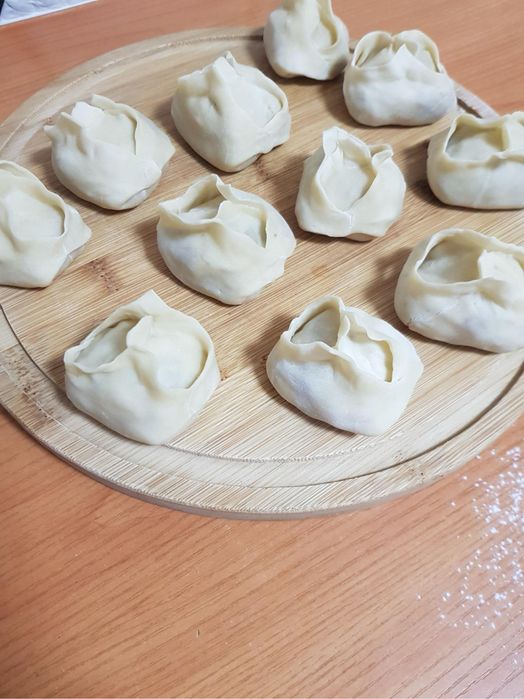 Манты - 2600 тг.