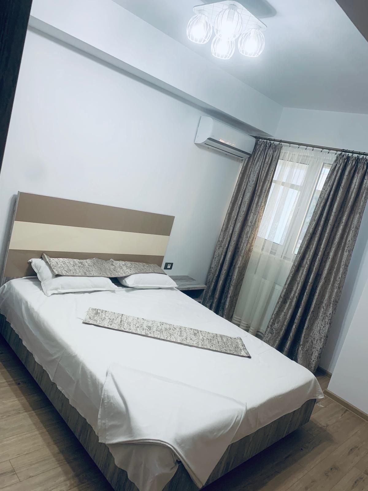 Inchiriez Ap 2 camere in Mamaia
