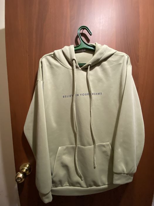 Срочно  спортивку  женскую  продам . Безторг