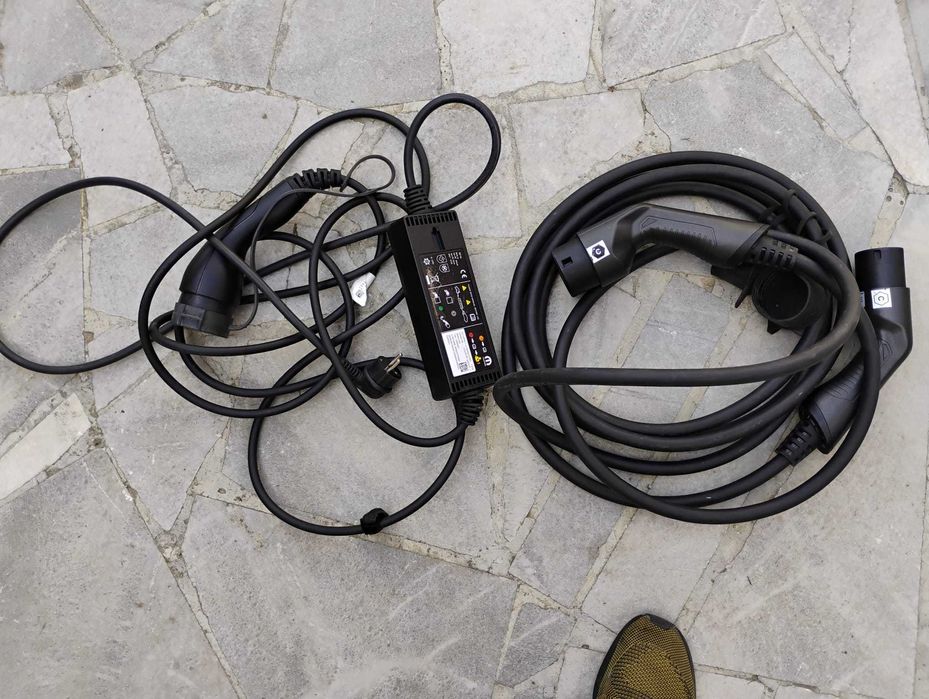 Кабели за електрически автомобил