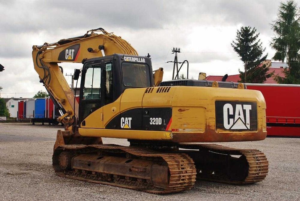 Dezmembrez excavator Caterpillar 320 - Piese de schimb Caterpillar