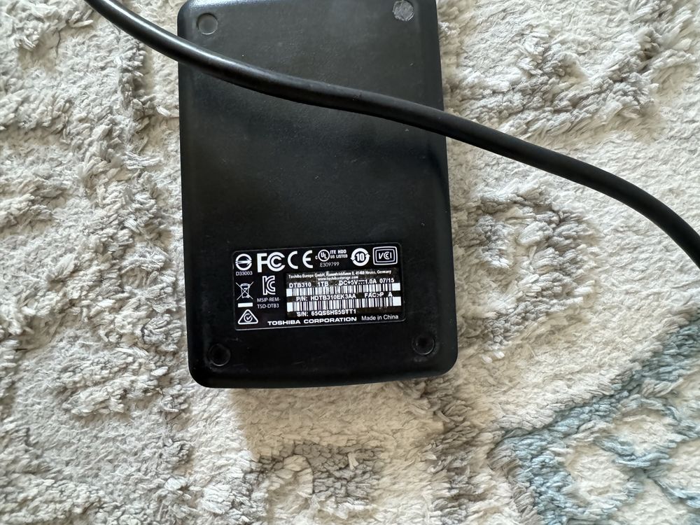 Продам внешний ж/д USB 3.0 1Tb Toshiba