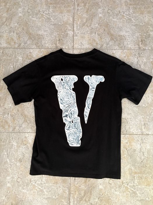 Vlone тениски.