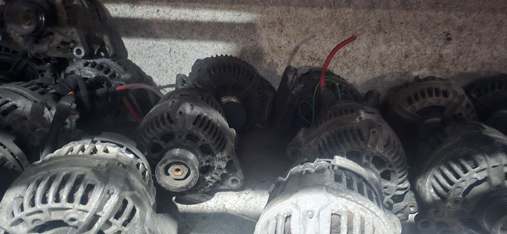 Продавам стартери за автомобили