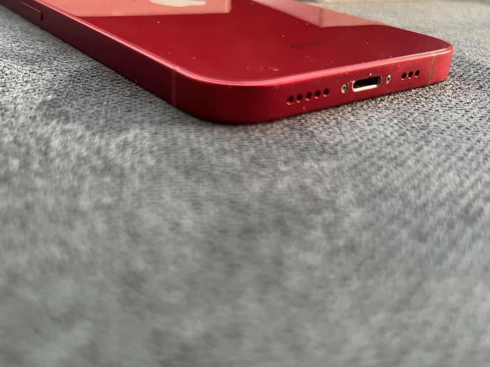 Бартер iPhone 13 256gb red 100%