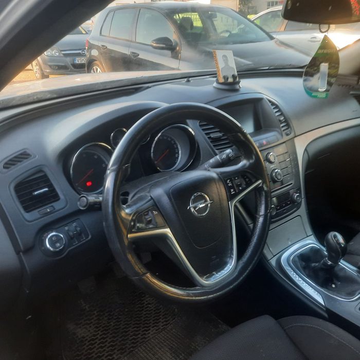 Opel Insigna de vânzara