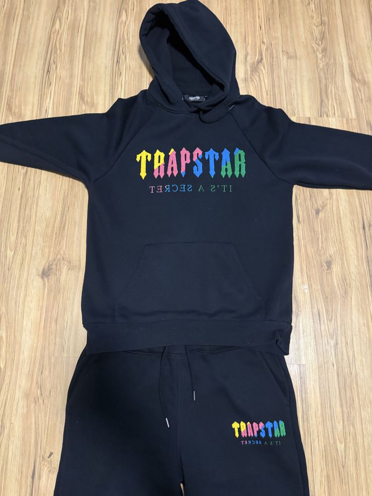 Trapstar екип размер Л