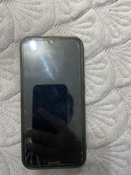 Продам телефон Huawei