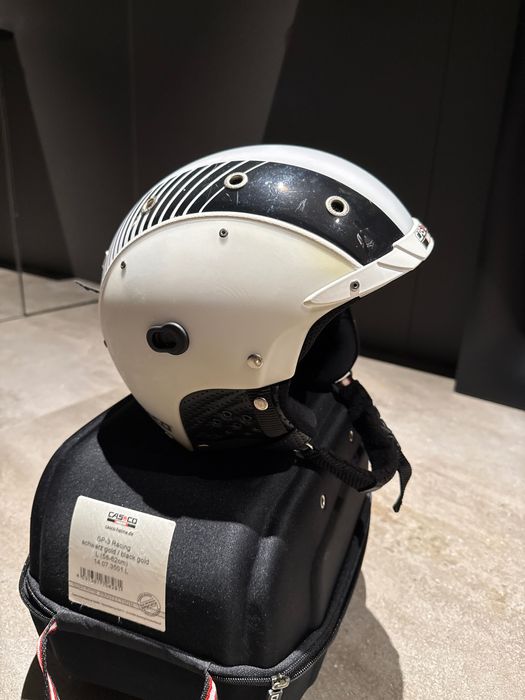 Мъжка каска за ски Casco